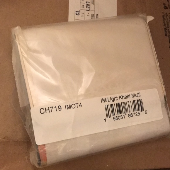 Coach Small Trifold Wallet In Signature Canvas With Floral Cluster Print - Picture 12 of 12